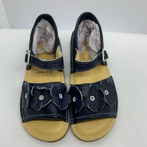 Private Listing Bear Feet Navy Leather Flower Sandal Green woven 2 @darlingisaid